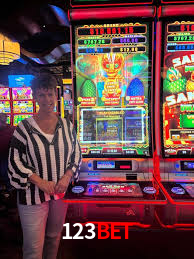 A Ascensão dos Esportes Eletrônicos: Um Novo Paradigma no Entretenimento